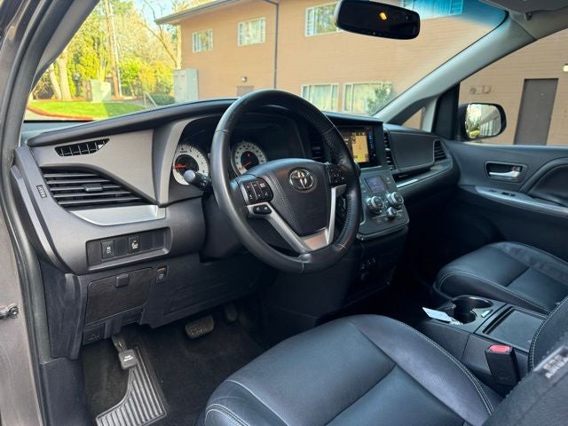 2015 Toyota Sienna SE Premium 7 Passenger