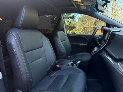2015 Toyota Sienna SE Premium 7 Passenger
