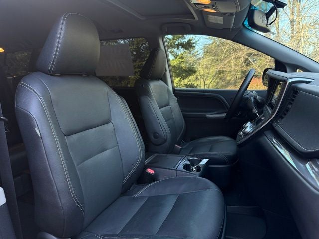 2015 Toyota Sienna SE Premium 7 Passenger