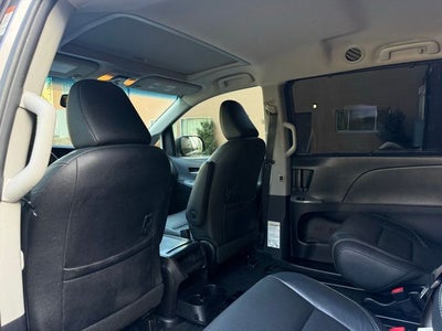 2015 Toyota Sienna SE Premium 7 Passenger