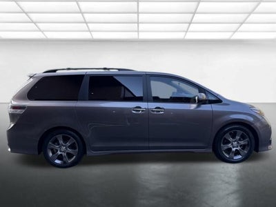 2015 Toyota Sienna SE Premium 7 Passenger