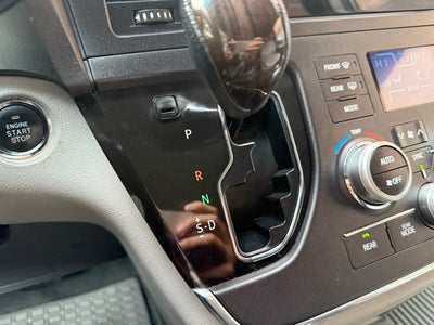 2016 Toyota Sienna Limited 7 Passenger