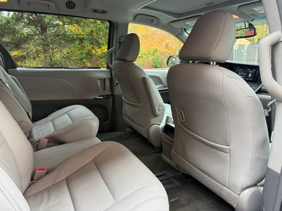 2016 Toyota Sienna Limited 7 Passenger