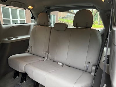 2016 Toyota Sienna Limited 7 Passenger