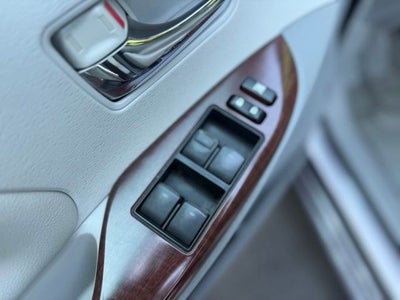 2012 Toyota Sienna XLE 8 Passenger
