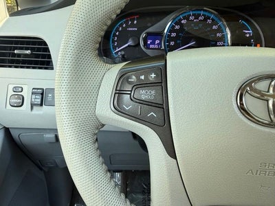 2012 Toyota Sienna XLE 8 Passenger