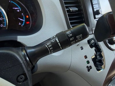 2012 Toyota Sienna XLE 8 Passenger