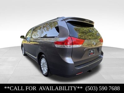 2012 Toyota Sienna XLE 8 Passenger