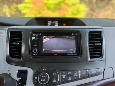 2012 Toyota Sienna XLE 8 Passenger