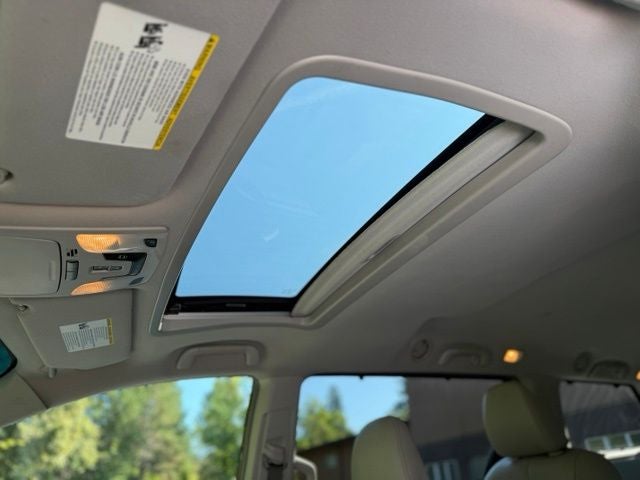 2012 Toyota Sienna XLE 8 Passenger
