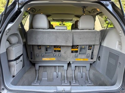 2012 Toyota Sienna XLE 8 Passenger