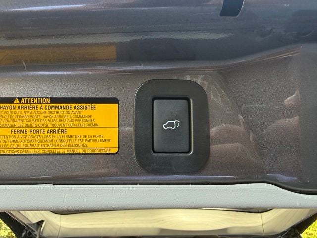 2012 Toyota Sienna XLE 8 Passenger