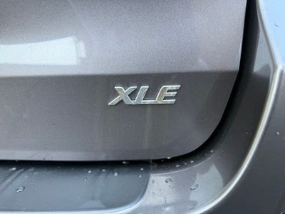 2012 Toyota Sienna XLE 8 Passenger