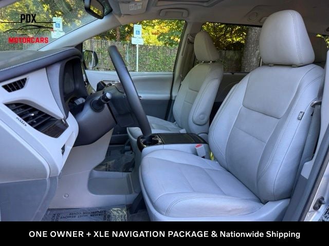 2015 Toyota Sienna XLE 8 Passenger