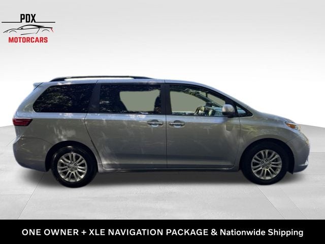2015 Toyota Sienna XLE 8 Passenger
