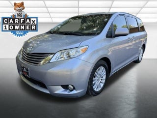 2015 Toyota Sienna XLE 8 Passenger