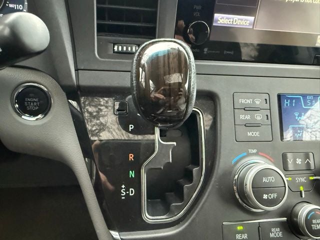 2016 Toyota Sienna XLE 7 Passenger