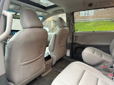 2016 Toyota Sienna XLE 7 Passenger