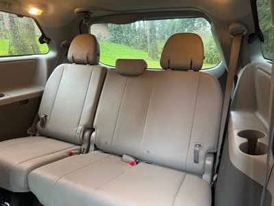 2016 Toyota Sienna XLE 7 Passenger