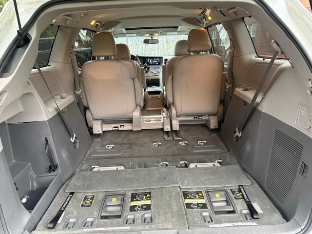 2016 Toyota Sienna XLE 7 Passenger