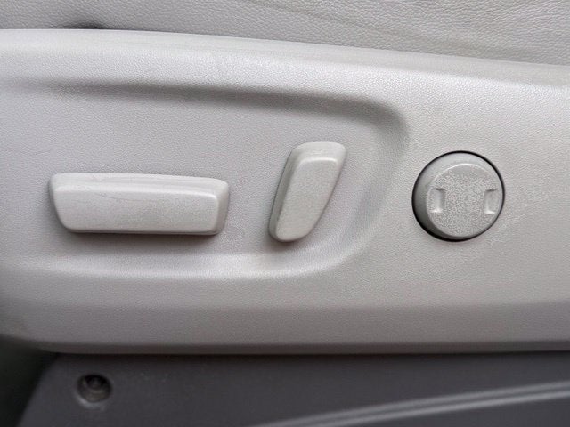 2015 Toyota Sienna XLE 8 Passenger