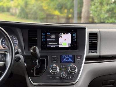 2015 Toyota Sienna XLE 8 Passenger