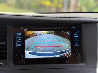 2015 Toyota Sienna XLE 8 Passenger