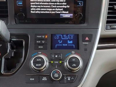 2015 Toyota Sienna XLE 8 Passenger