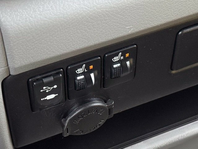 2015 Toyota Sienna XLE 8 Passenger