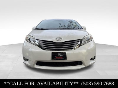 2015 Toyota Sienna XLE 8 Passenger