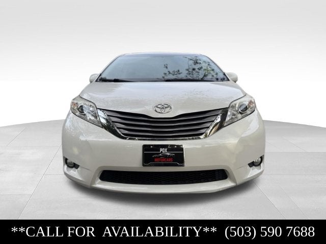 2015 Toyota Sienna XLE 8 Passenger