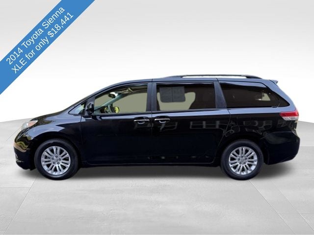 2014 Toyota Sienna XLE 8 Passenger