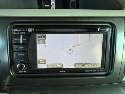 2014 Toyota Sienna XLE 8 Passenger