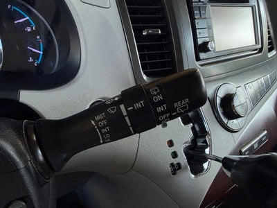 2014 Toyota Sienna XLE 8 Passenger