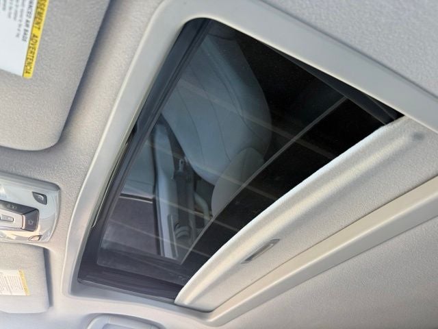2014 Toyota Sienna XLE 8 Passenger