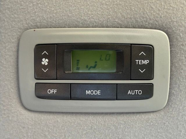 2014 Toyota Sienna XLE 8 Passenger