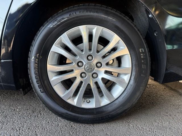 2014 Toyota Sienna XLE 8 Passenger