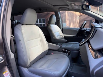 2018 Toyota Sienna XLE 8 Passenger
