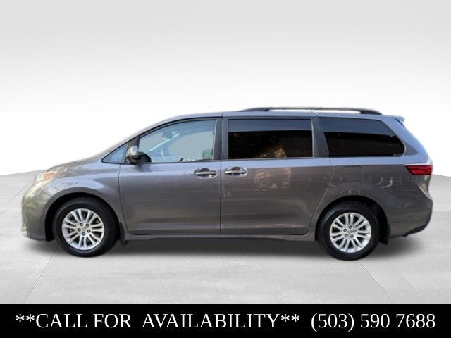2018 Toyota Sienna XLE 8 Passenger
