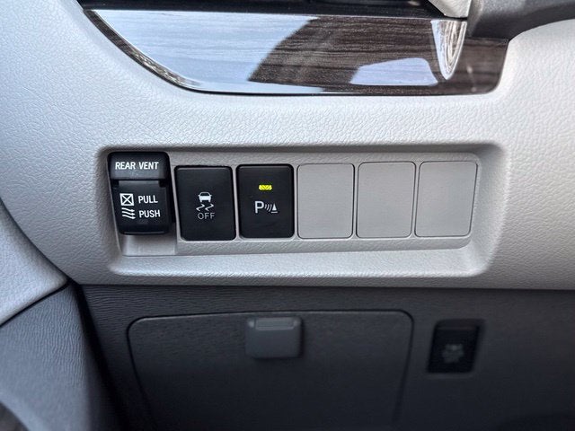 2018 Toyota Sienna XLE 8 Passenger