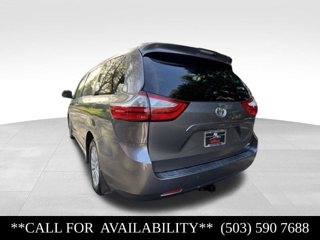 2018 Toyota Sienna XLE 8 Passenger
