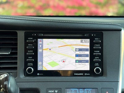 2018 Toyota Sienna XLE 8 Passenger