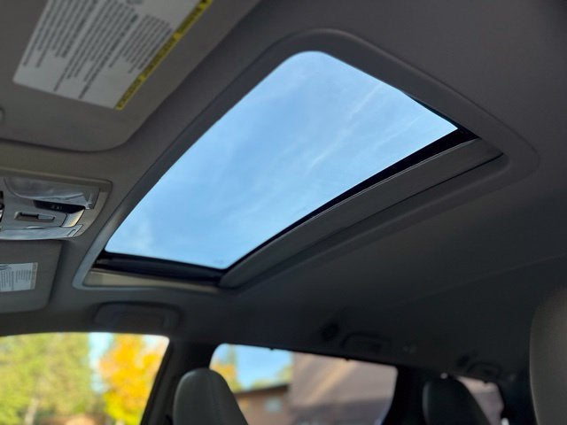 2018 Toyota Sienna XLE 8 Passenger