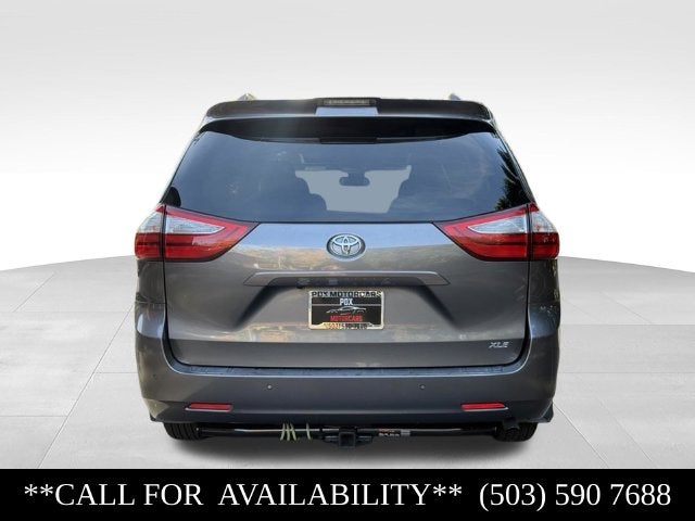 2018 Toyota Sienna XLE 8 Passenger