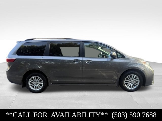 2018 Toyota Sienna XLE 8 Passenger