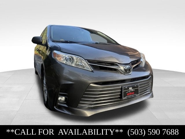 2018 Toyota Sienna XLE 8 Passenger