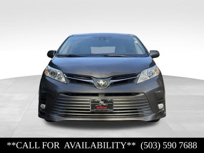 2018 Toyota Sienna XLE 8 Passenger