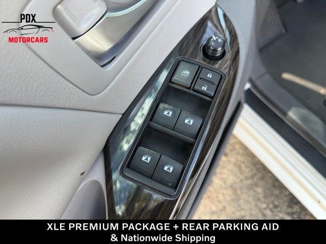 2017 Toyota Sienna XLE Premium 8 Passenger