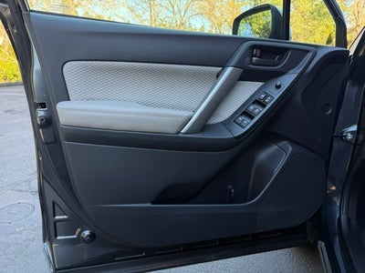 2017 Subaru Forester 2.5i