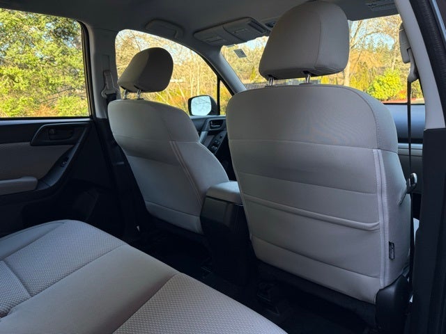 2017 Subaru Forester 2.5i